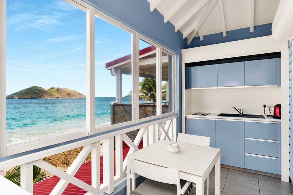 Kitchen or kitchenette, Beach, Sea view