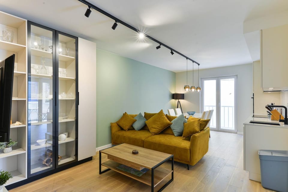 Kitchen or kitchenette, Living room, Seating area