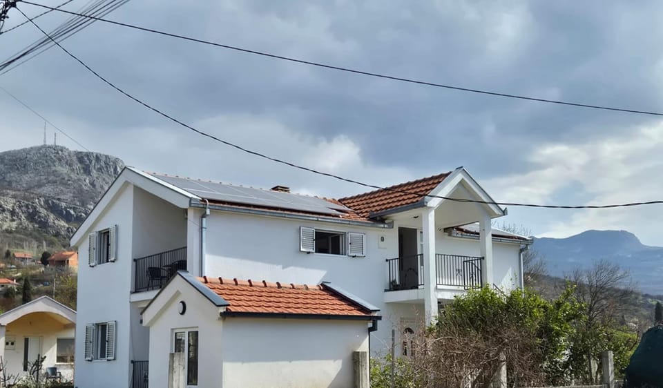 Property building, Day, Natural landscape, Mountain view