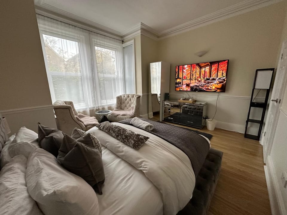 5 min from the beach O2 academy shared bathroom and kitchen Bed and Breakfast in Bournemouth
