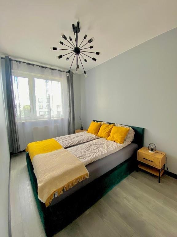 Centre Airport Boutique Designer Bath, 3-4 days best offer, Kitchen, Balkony, Aircon Apartment in Warsaw
