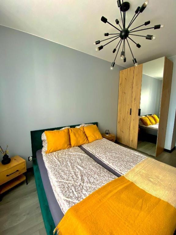 Centre Airport Boutique Designer Bath, 3-4 days best offer, Kitchen, Balkony, Aircon Apartment in Warsaw
