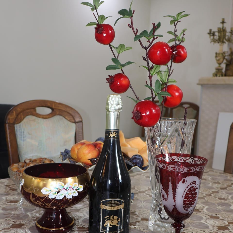 Dining area, Lunch, Dinner