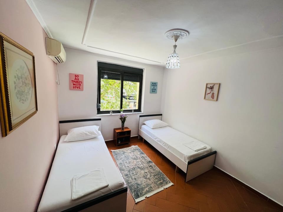 Skerdi’s Apartment - City Center Apartment in Tirana
