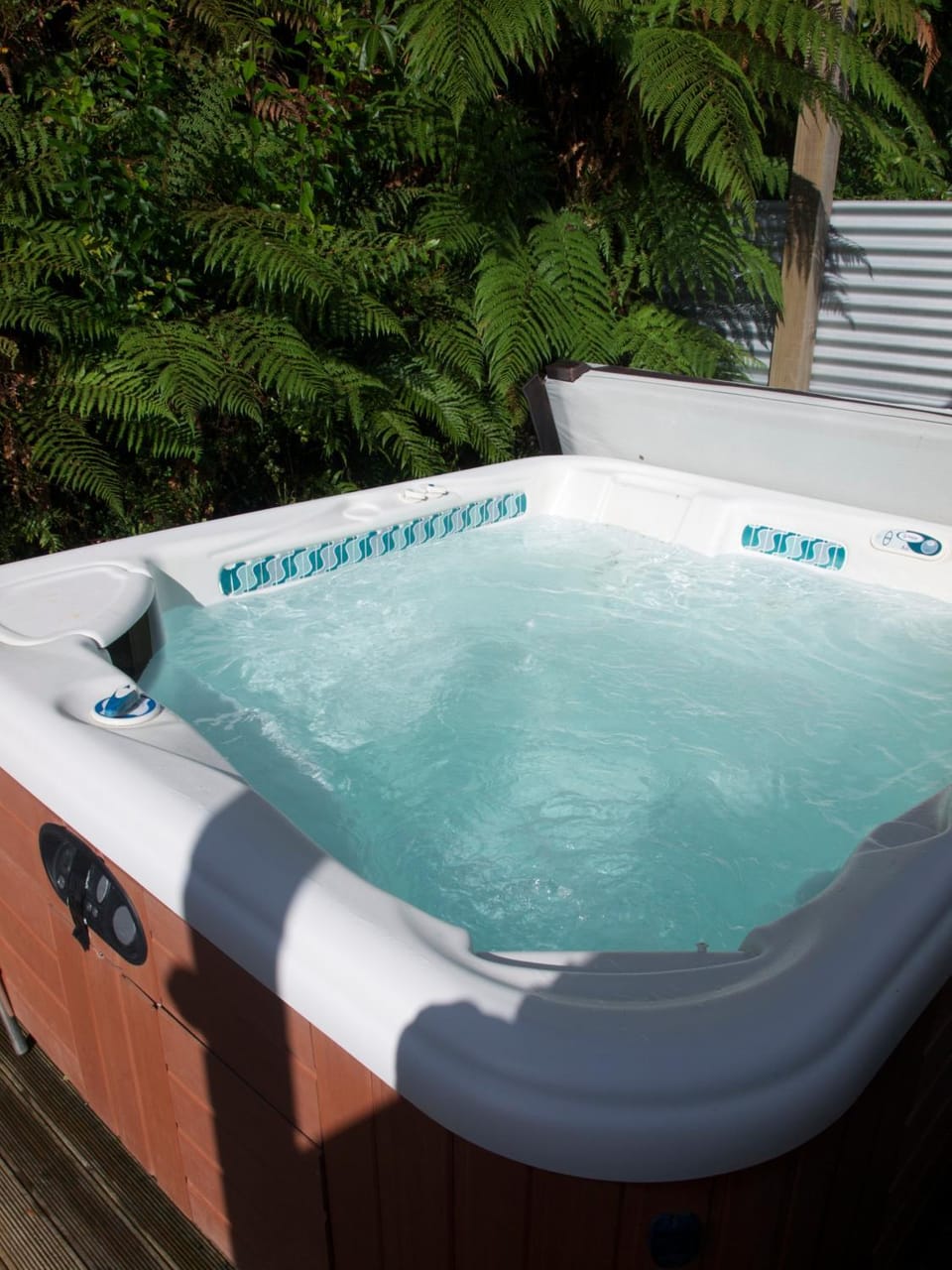 Day, Hot Tub