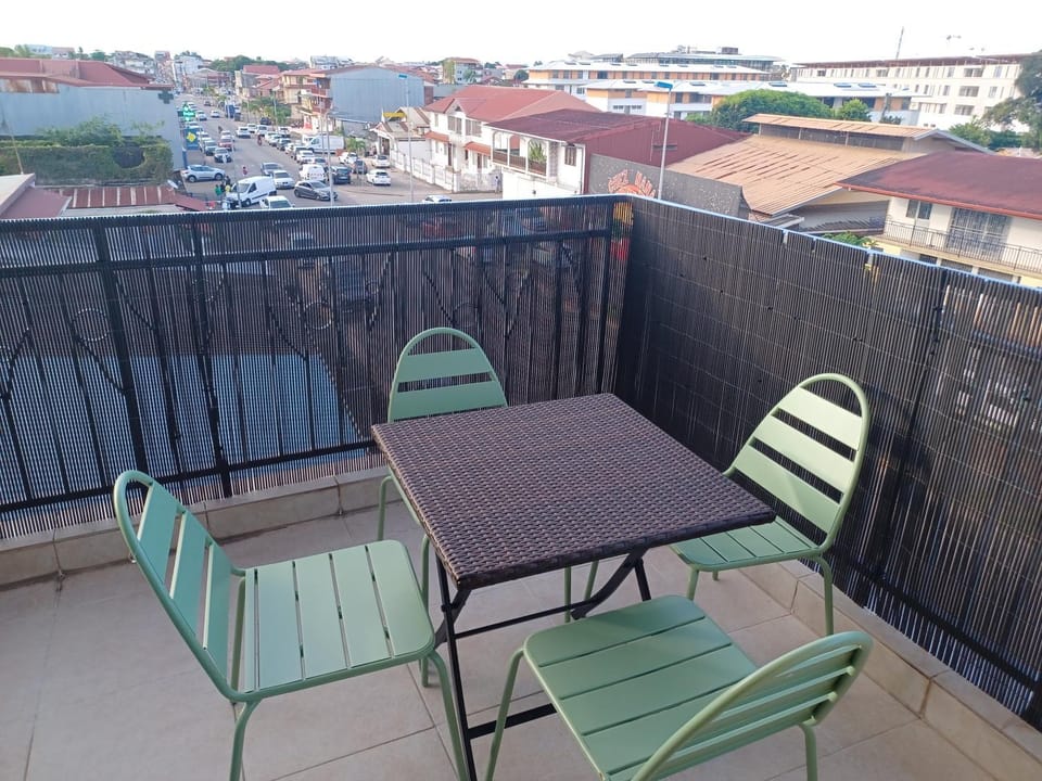 Patio, Balcony/Terrace