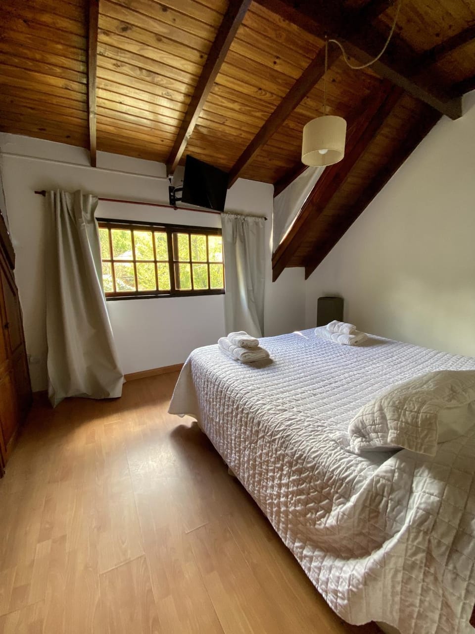 Casa Cipres - Estacionamiento techado y parque privado - Parrilla House in San Martín de los Andes
