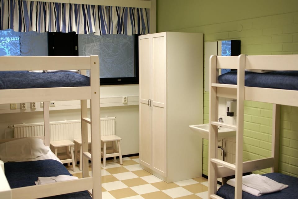 bunk bed