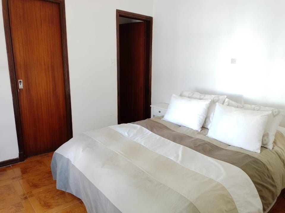Bedroom, wardrobe