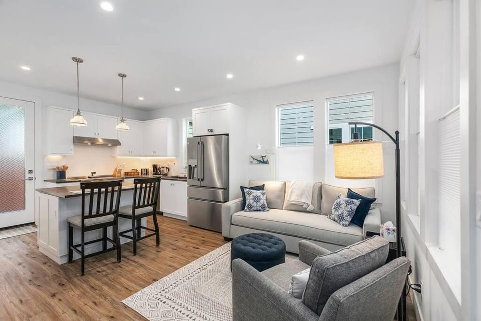 The Greenwood Gem Apartment in Ballard