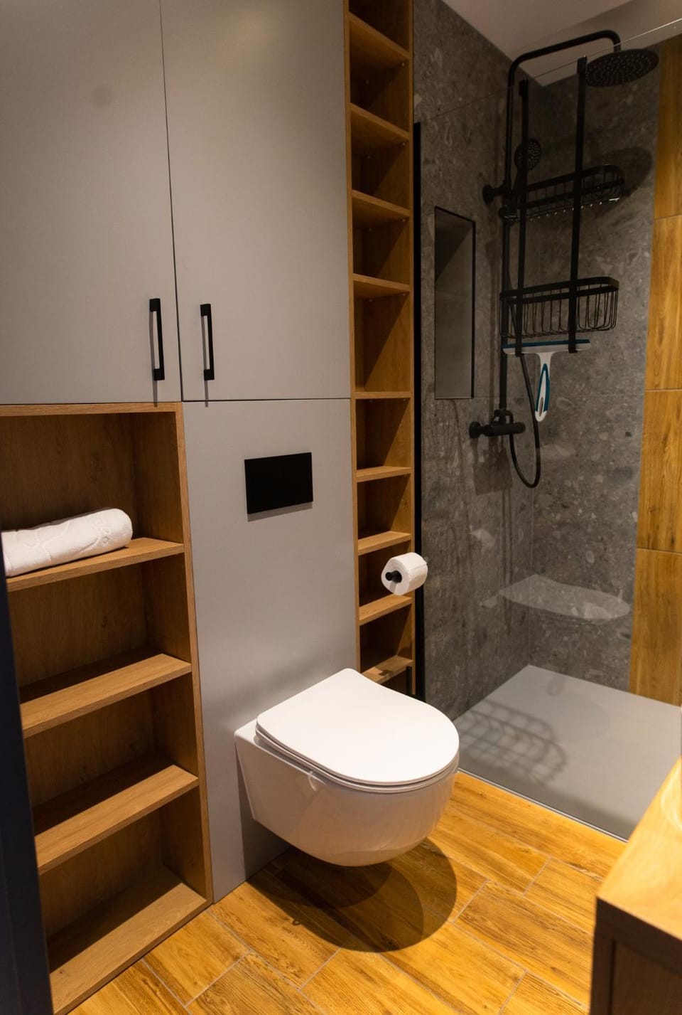 Shower, Bathroom, towels