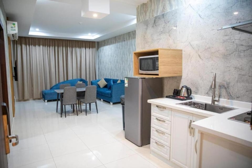 شقق بيت المدينة للشقق المخدومة Apartment hotel in Medina