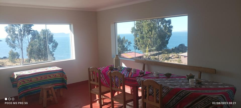 Rufino y Lucrecia MUNAY TIKA WASI Posada Oha Hotel in Puno, Peru