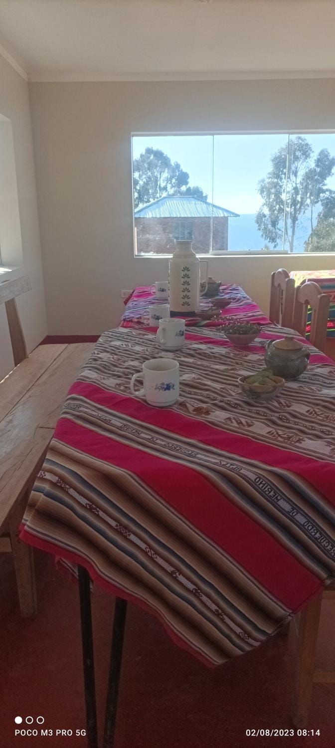 Rufino y Lucrecia MUNAY TIKA WASI Posada Oha Hotel in Puno, Peru