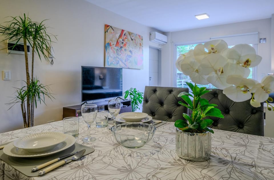 TV and multimedia, Dining area