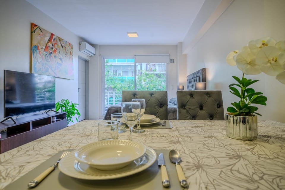 Communal lounge/ TV room, TV and multimedia, Living room, Dining area