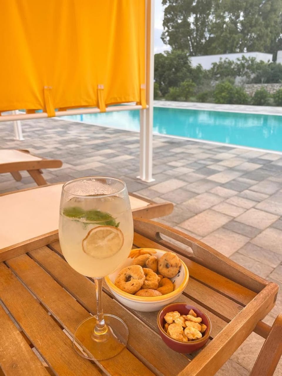 Food and drinks, Swimming pool