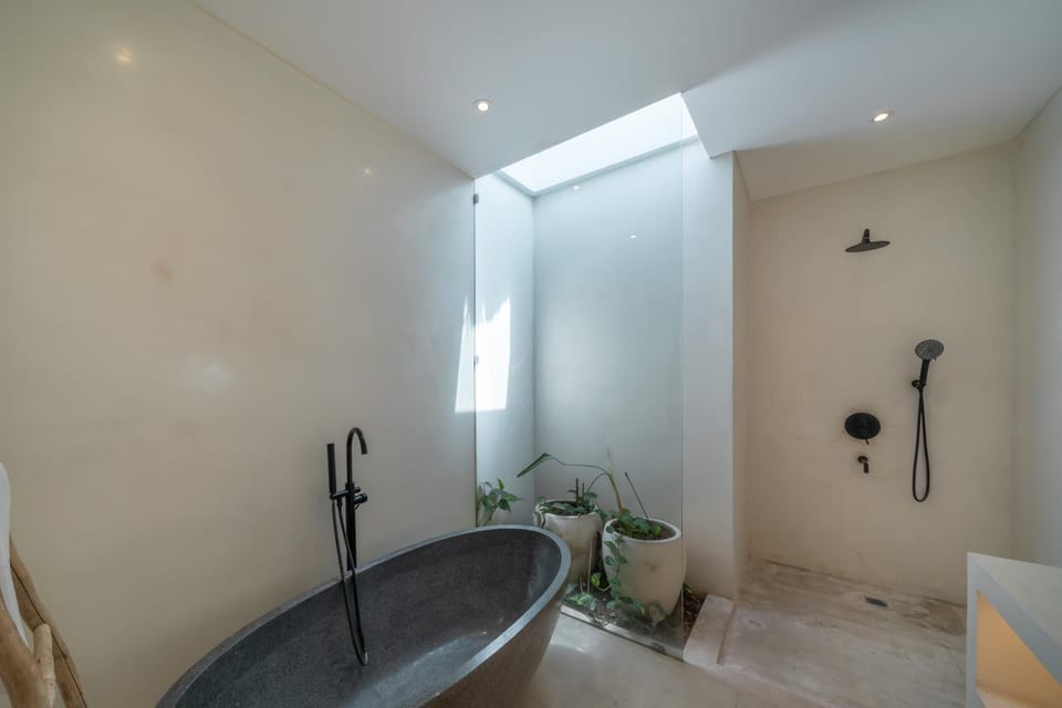 Villa Eliad - Charming 3 Bedroom Mediterranean Villa in Berawa Villa in North Kuta