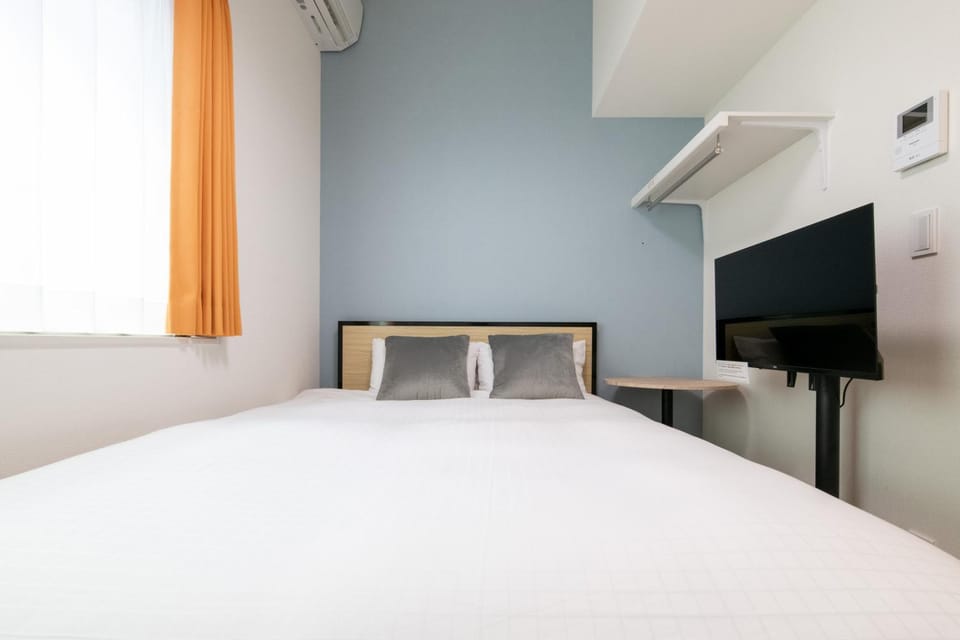 Bed, TV and multimedia, Bedroom, air conditioner