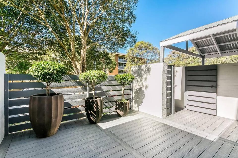 DY008 - 3 bedroom townhouse - Dee Why House in Sydney