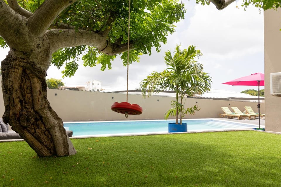 Garden view, Pool view, Swimming pool, sunbed