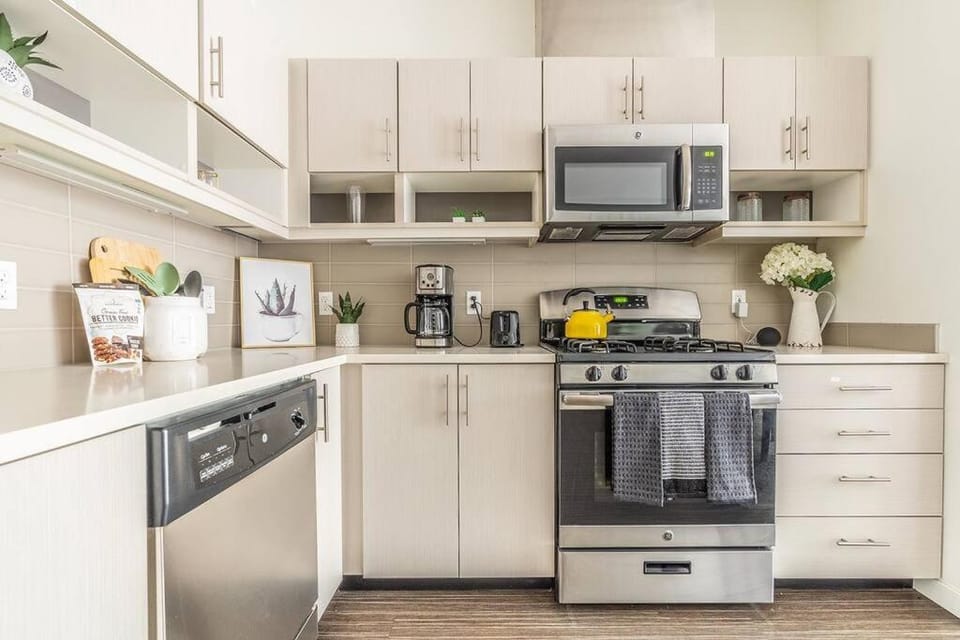 Coffee/tea facilities, Kitchen or kitchenette, dishwasher, minibar, pet friendly, stove, toaster