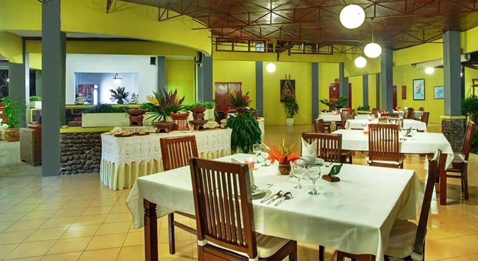 Restaurant/places to eat, Restaurant/places to eat