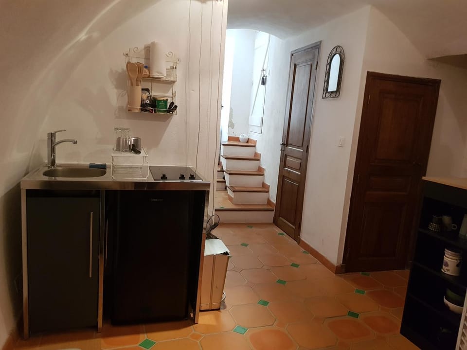 Studio en voûte Apartment in Bauduen