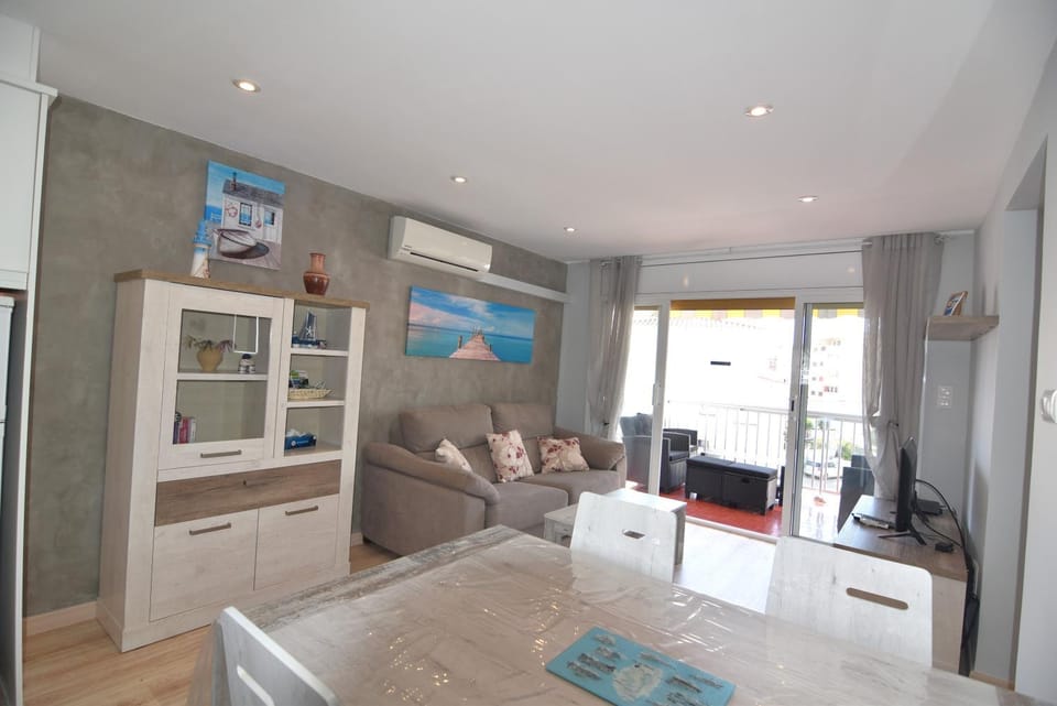 TV and multimedia, Living room, air conditioner
