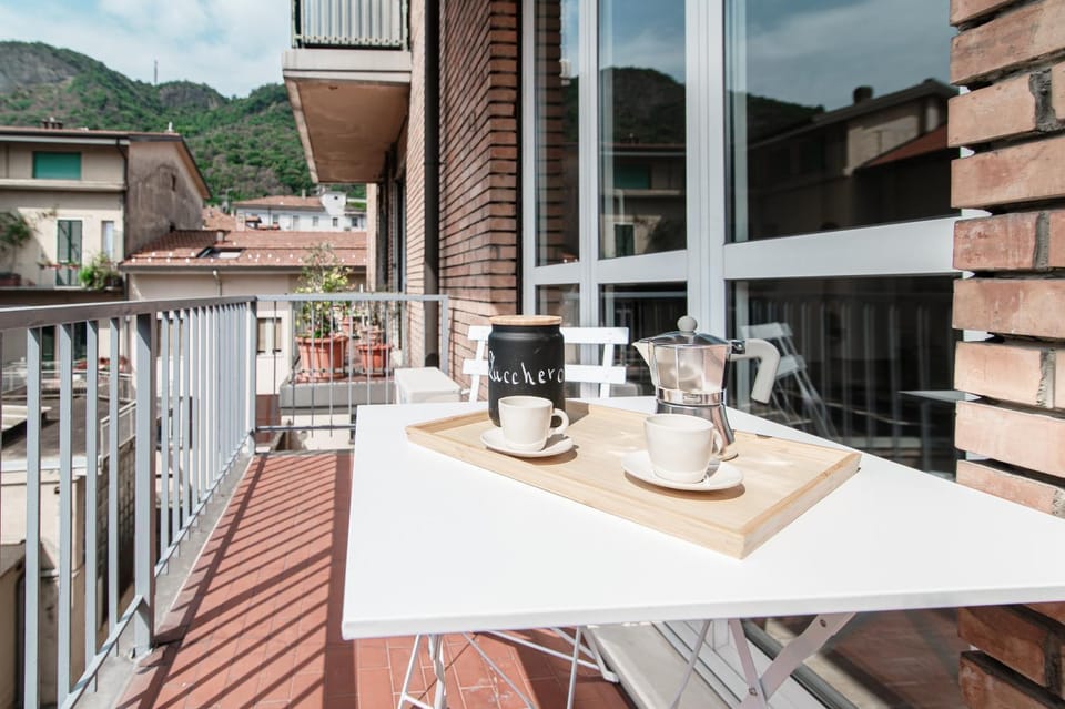 Lovely suite with private parking in Como Apartment in Como
