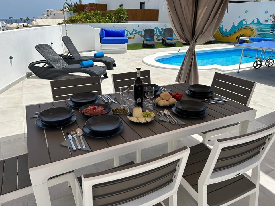 Pool view, Swimming pool