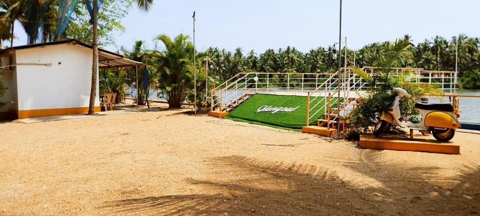 Hangout Vacation rental in Karnataka