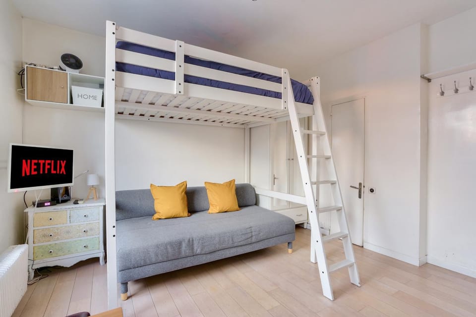 bunk bed