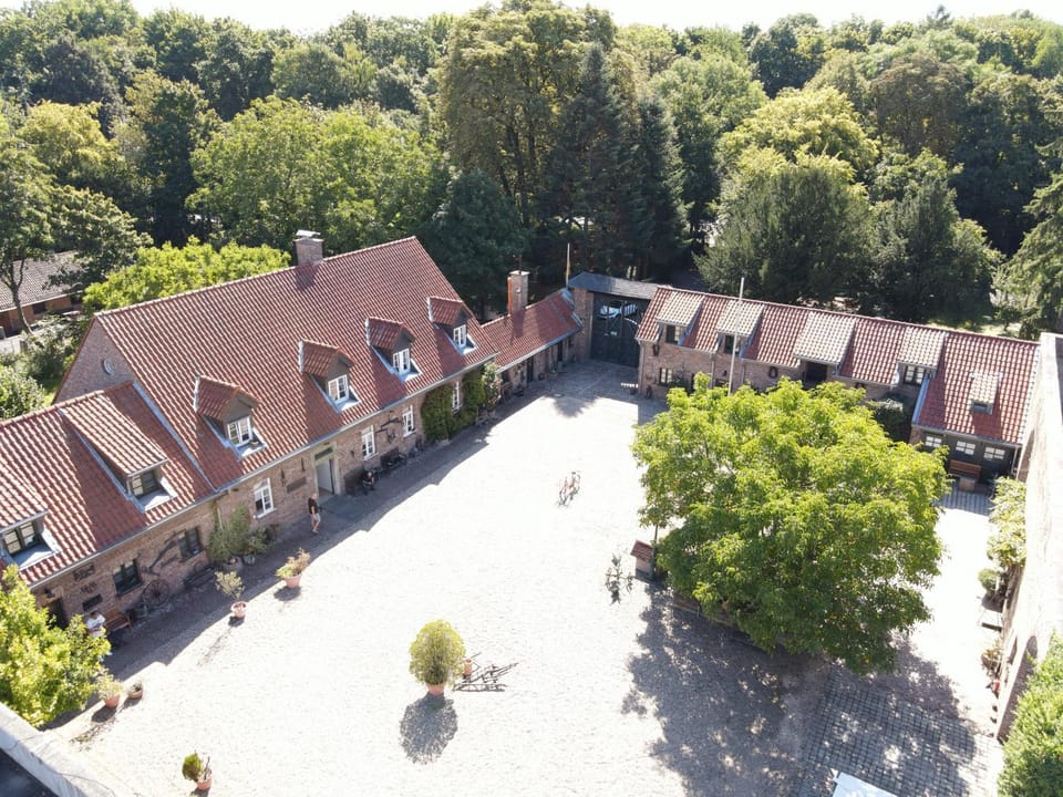 Property building, Bird's eye view