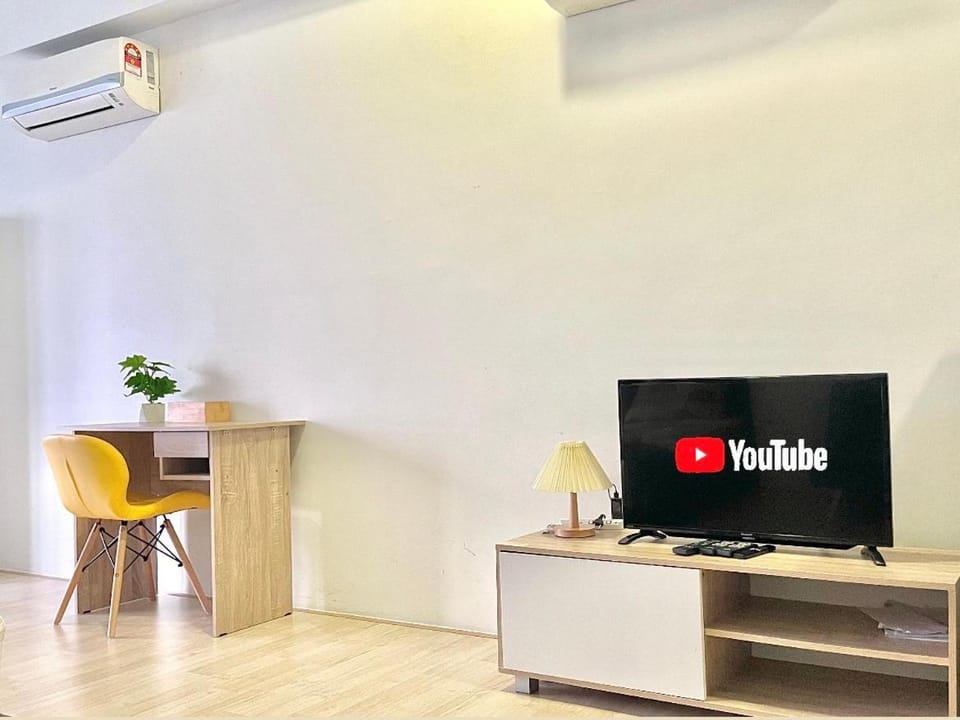 REVO near Pavilion2 Stadium Bukit Jalil 4-5pax Apartment in Federal Territory of Kuala Lumpur