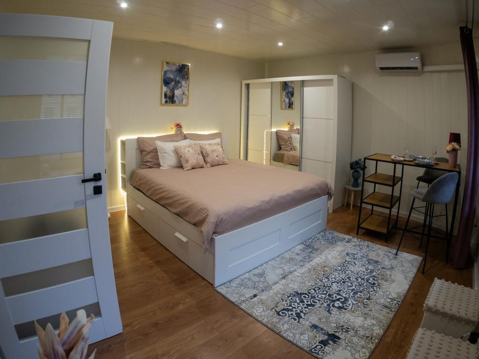 Apartament Classic Comfort Aleja NMP 8 - Free parking Apartment in Poland