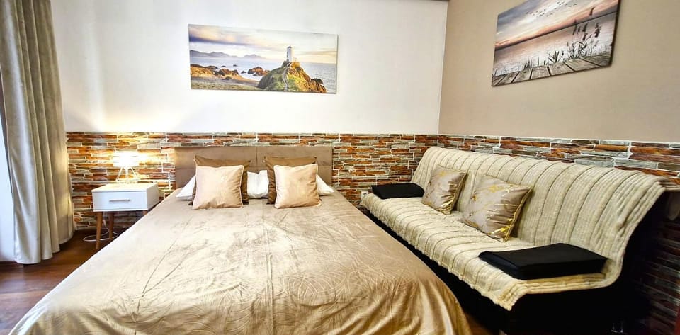 Apartment SANDY BEACH down town, aquapark, free parking Apartment in Krakow
