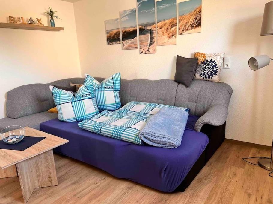 Living room, Photo of the whole room