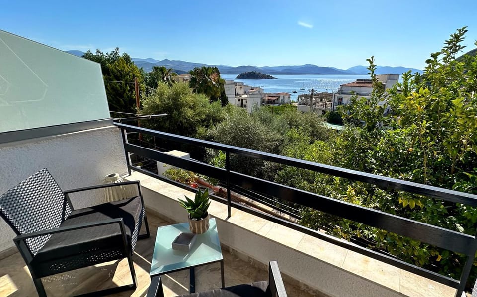 Day, Natural landscape, View (from property/room), Balcony/Terrace, Sea view