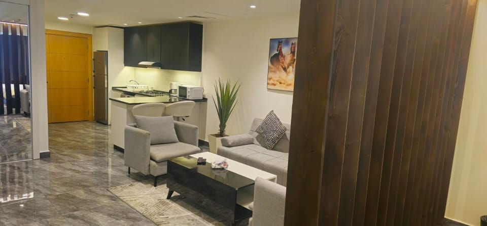 Kitchen or kitchenette, Living room