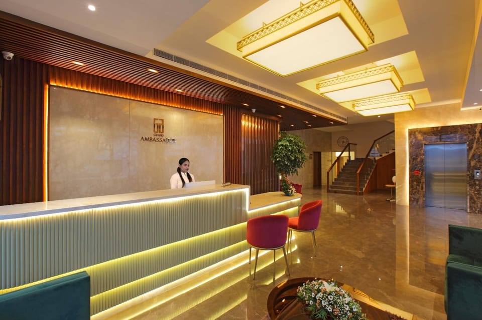Lobby or reception, Lobby or reception