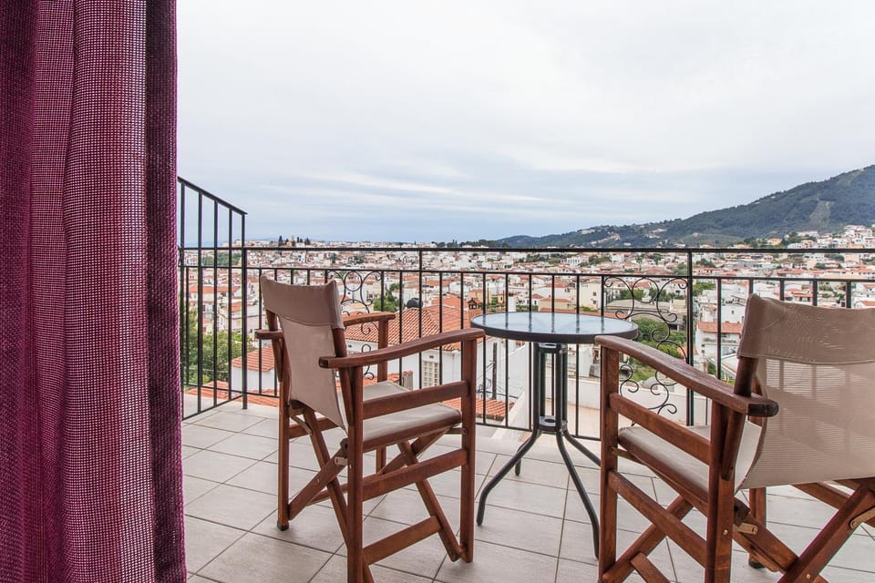Property building, Balcony/Terrace, City view