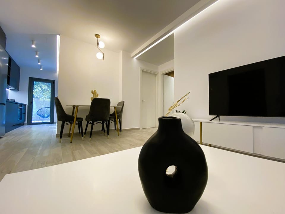 Communal lounge/ TV room, TV and multimedia