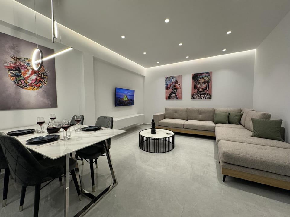 TV and multimedia, Living room, Seating area