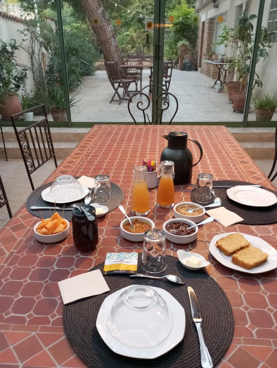 Breakfast, Continental breakfast