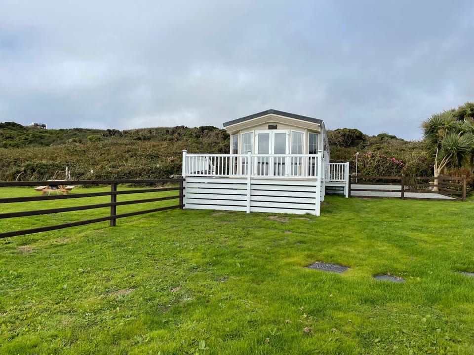 Sea View Fields Trearddur House in Wales
