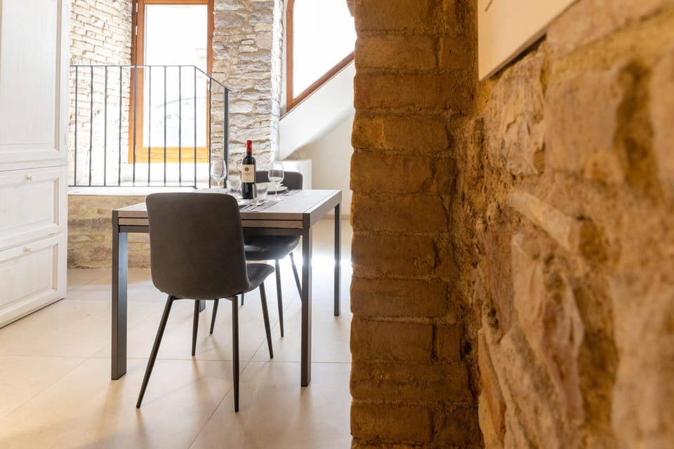 Living room, Dining area, air conditioner