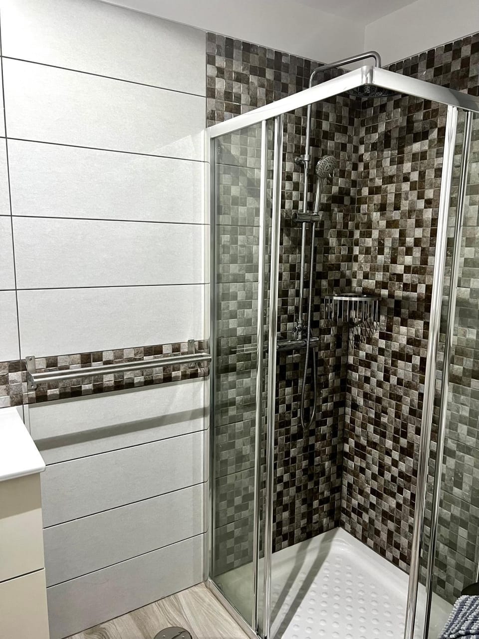 Bathroom, Living room