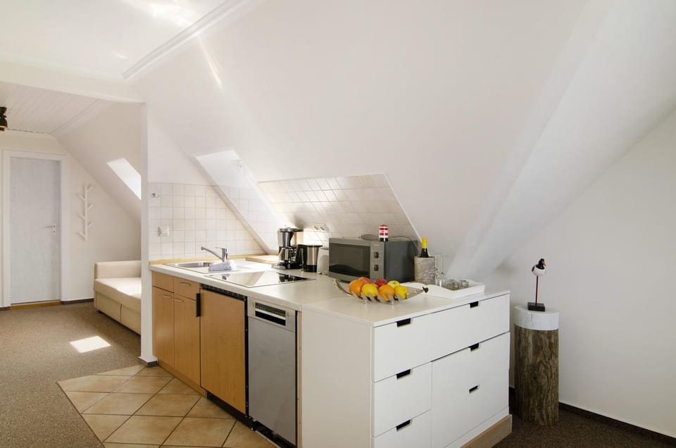 Property building, Kitchen or kitchenette, Living room