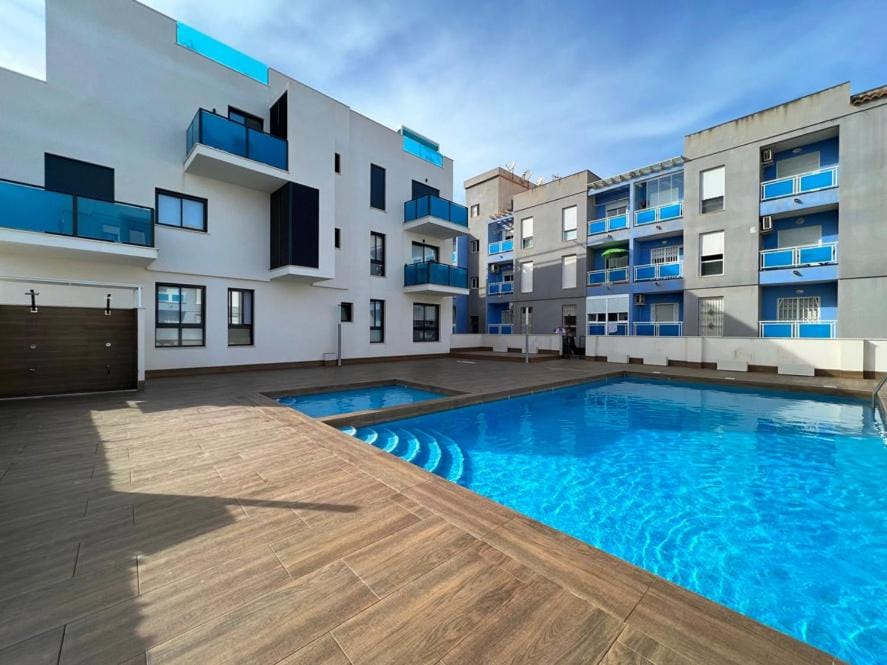 penthouse center Torrevieja, private terrace, near the beach Apartment in Torrevieja